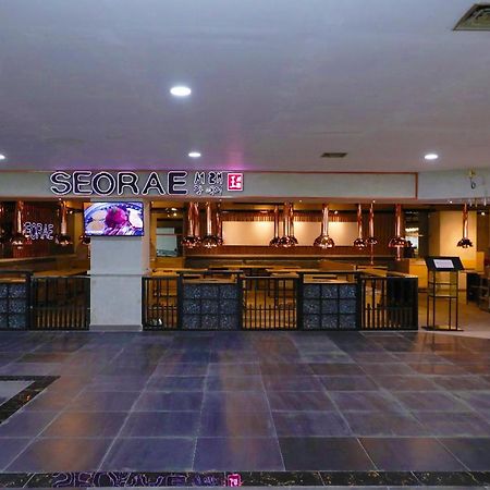 Heavenly Land Family Hotel 팔렘방 외부 사진