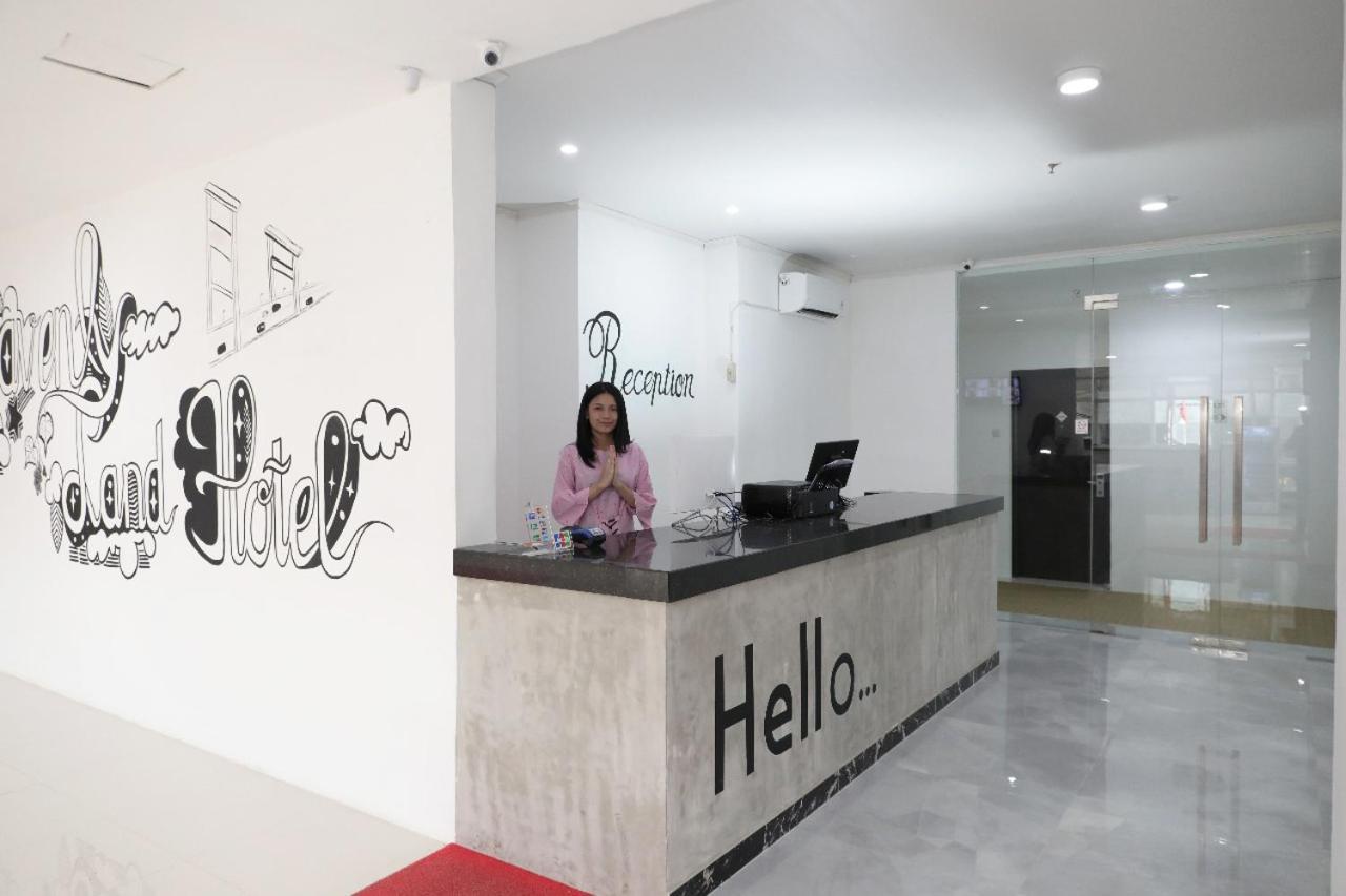 Heavenly Land Family Hotel 팔렘방 외부 사진