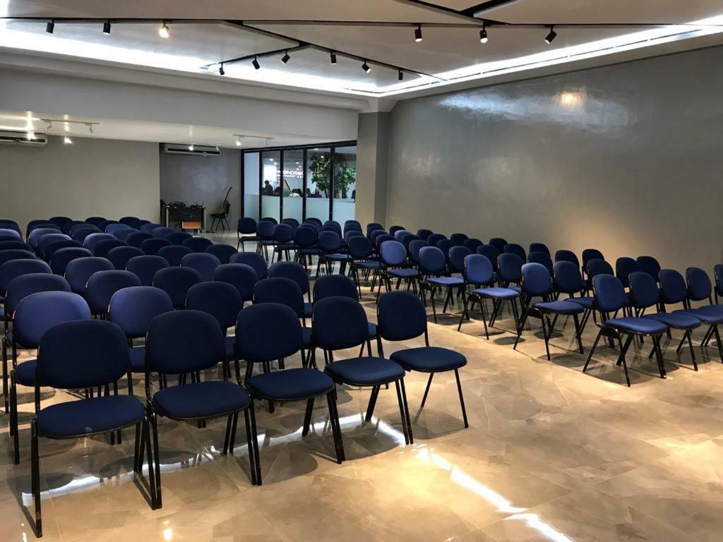 Heavenly Land Family Hotel 팔렘방 외부 사진